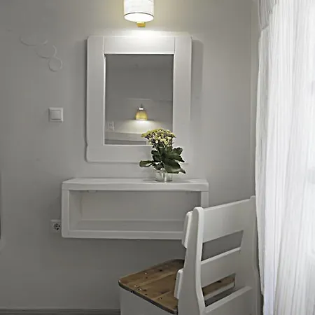 Glaros Apartment *